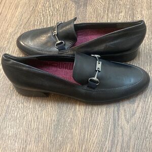 Munro Harrison II Black Leather Bit Loafers   Size 7.5